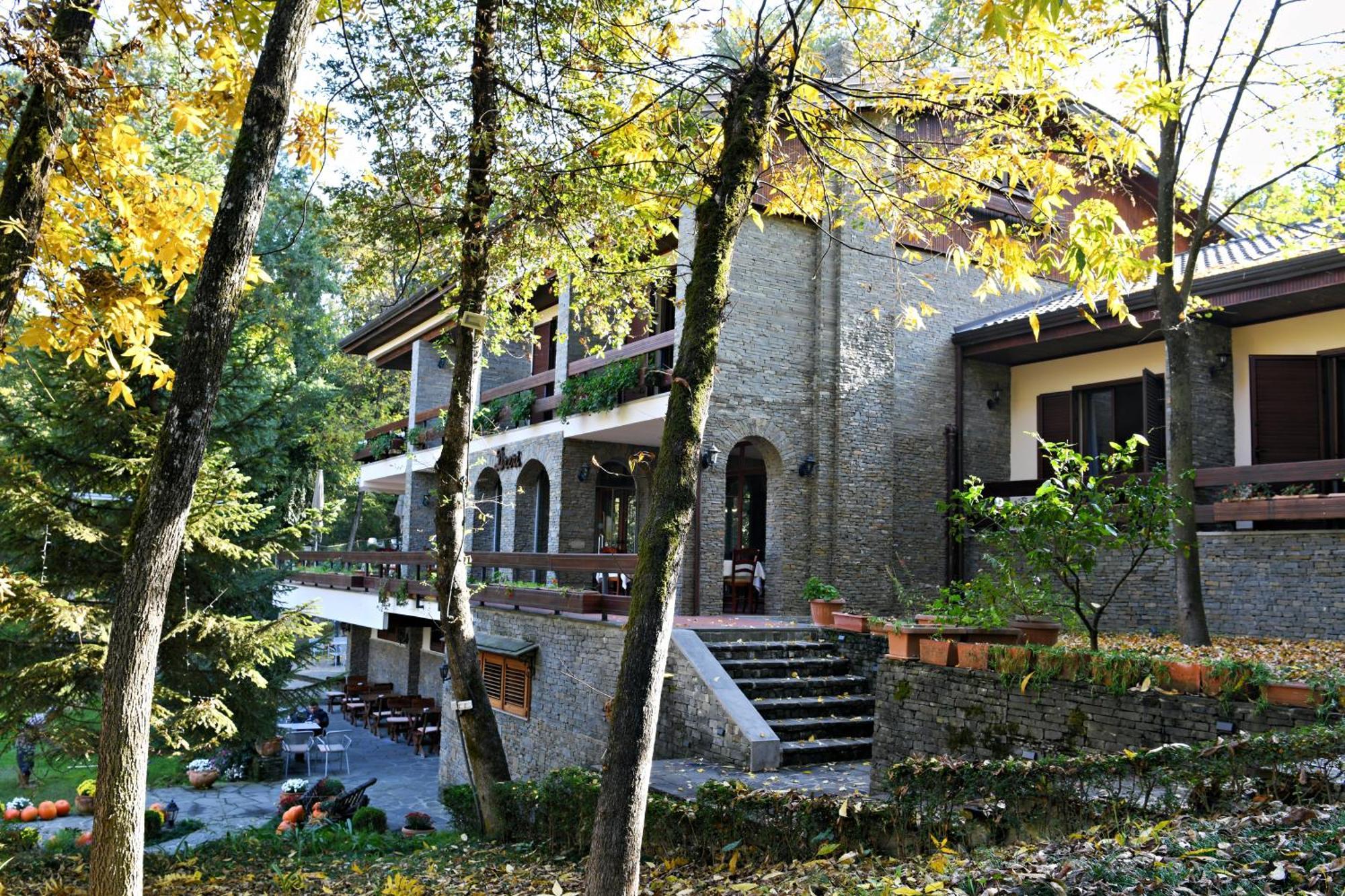 Hotel Restaurant Dreri Tirana Exterior foto